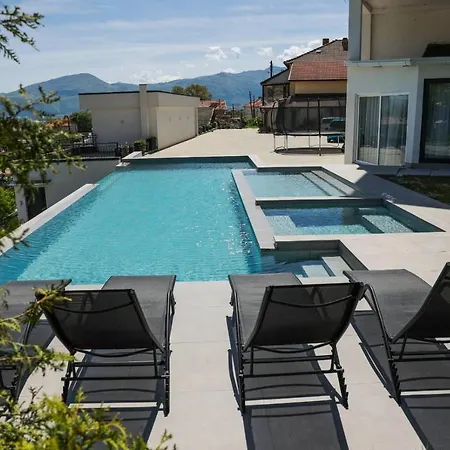 Гостевой дом Graffit Luxury 4*