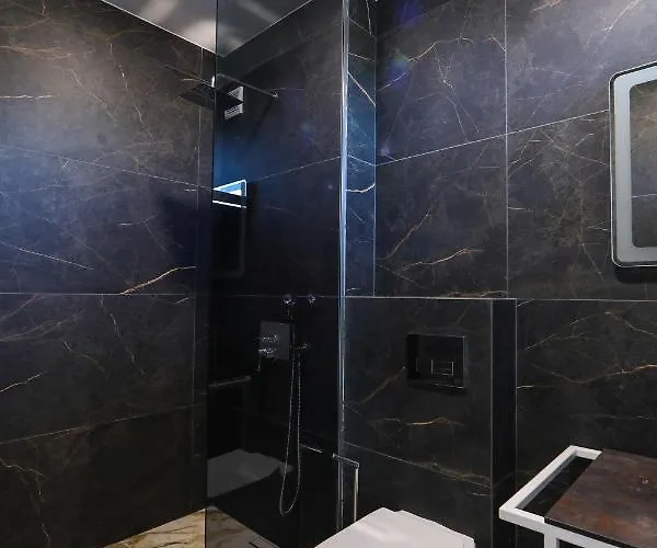 Pensjonat Graffit Luxury 4*